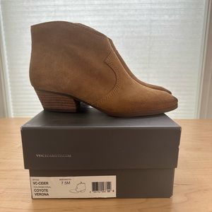 Vince Camuto Cider Suede Ankle Boots Tan Sz 7.5 NWT